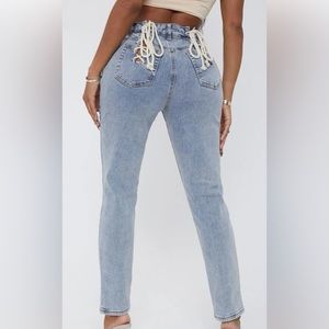 Mom jeans with rope butt